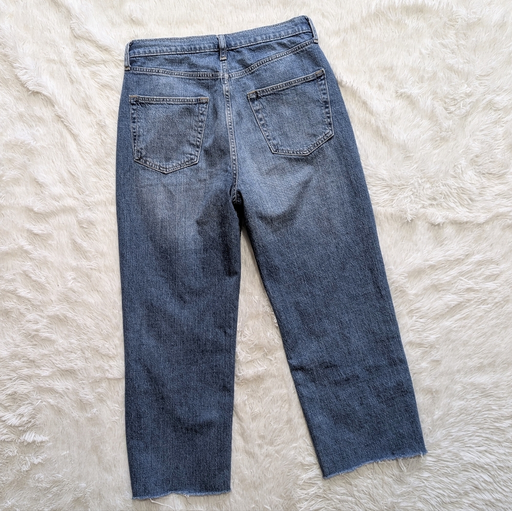 Gap Loose Fit High Rise Frayed Hem Blue Denim Crop Jeans Size 29 - Picture 6 of 13